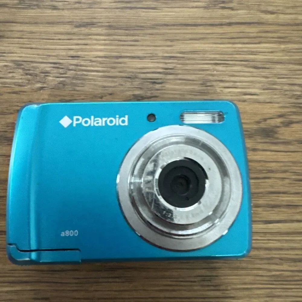 Polaroid A800 8MP Compact Digital Camera Blue 3x Optical Zoom LCD Screen Tested